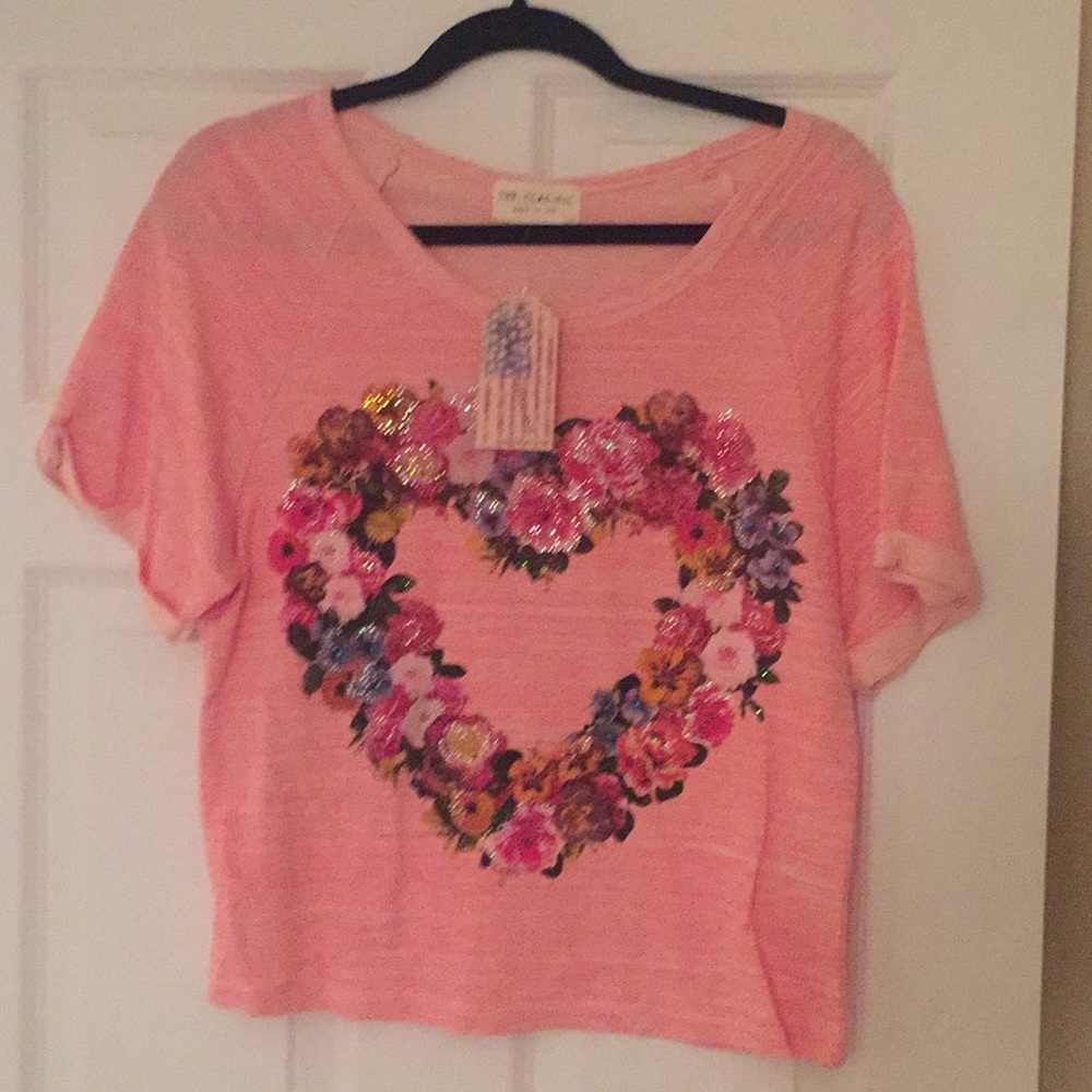 The Classic NWT short sleeve embellished heart top